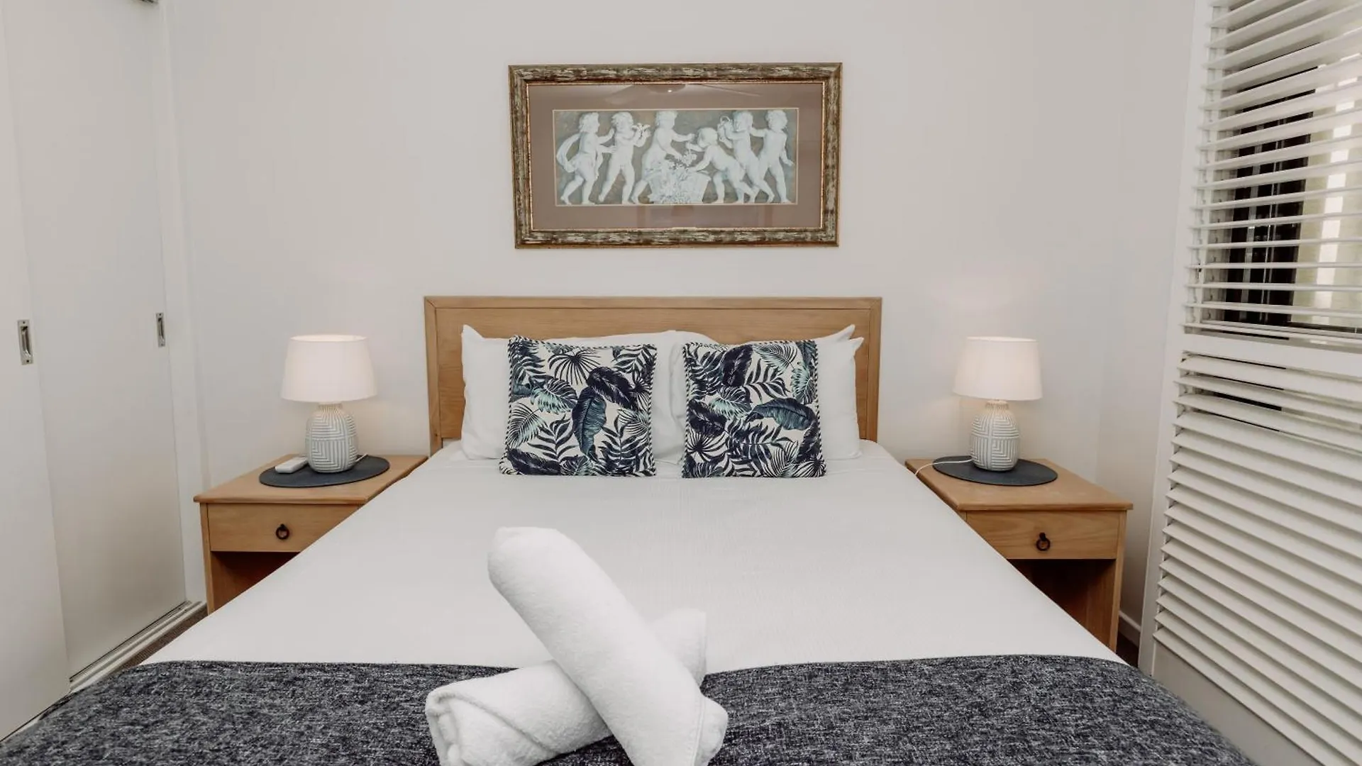 Aparthotel The Point Coolum Coolum Beach Australia